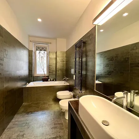 Apuania 12 Lejlighed *