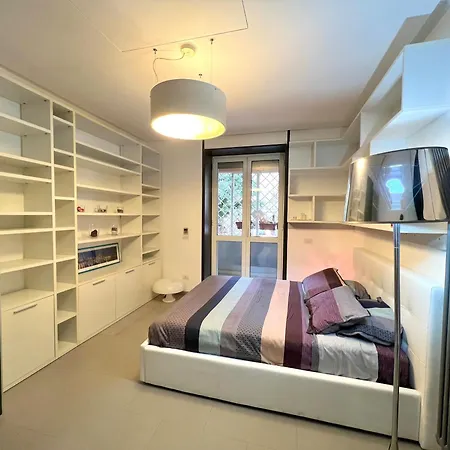 Apuania 12 Lejlighed *